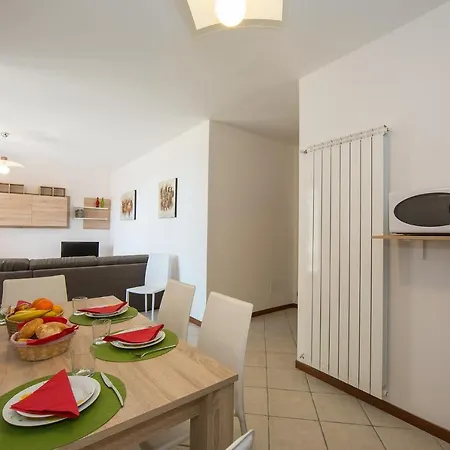 Germasino Sleeps 6 Pool